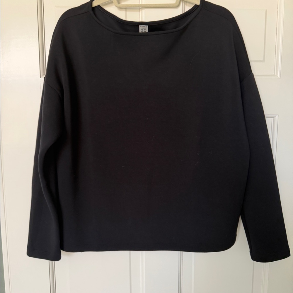 SPANX Black Air Essentials Women's Sweatshirt boat neck style